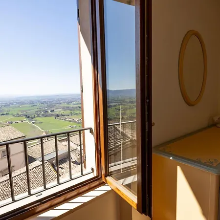 Monastero Sant'andrea 호텔 2*